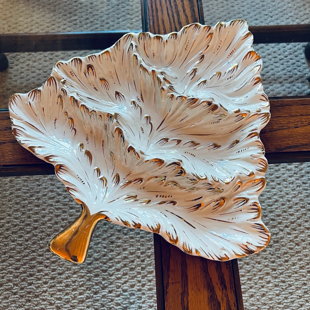 Vintage Hand Painted White Christmas Tree Tray